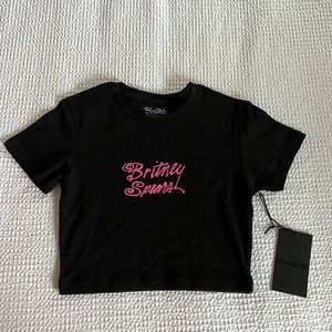 Britney Spears cropped t-shirt